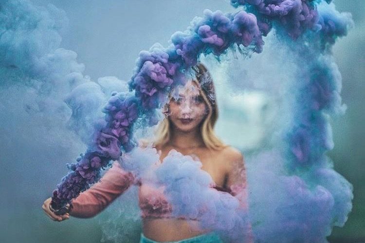 مزایا و معایب دود رنگی