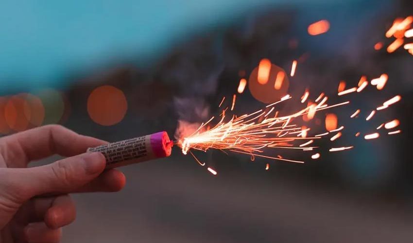 ساختن لوازم آتش بازی