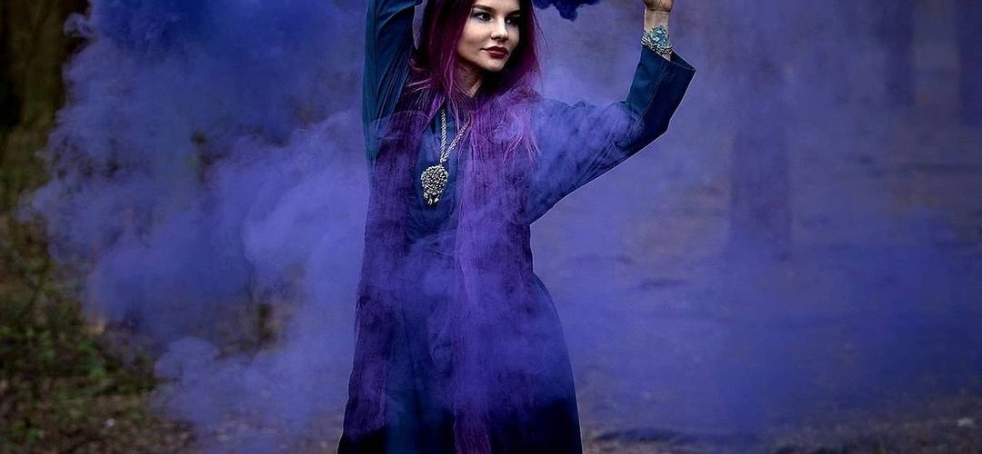 مشعل و دود رنگی ها