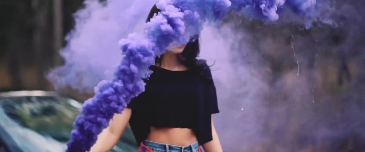 مزایا و معایب دود رنگی